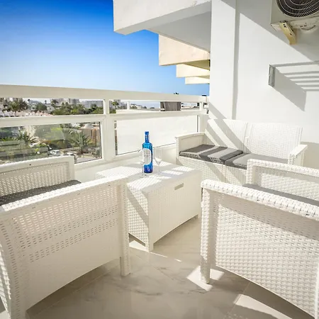 Stylish With Ocean View And Pool, Ponderosa, 322 Costa Adeje (Tenerife)